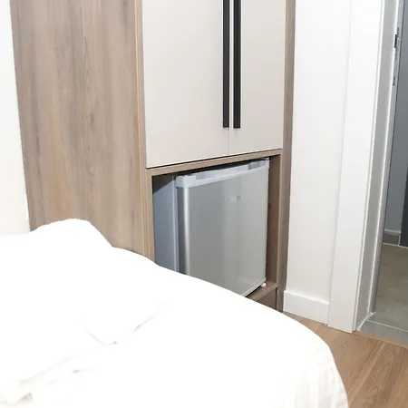 Lux * Tirana