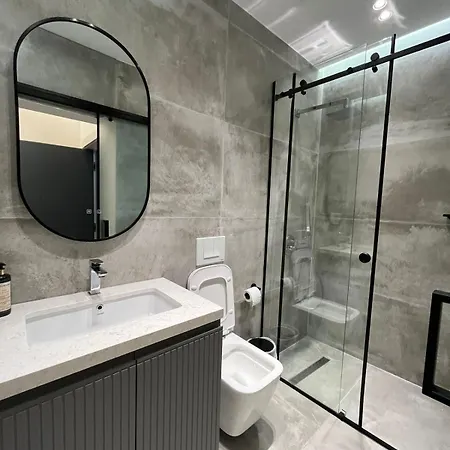 Lux Apartment Tirana